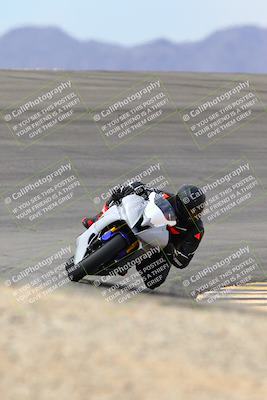 media/Mar-13-2022-SoCal Trackdays (Sun) [[112cf61d7e]]/Bowl Exit (1110am)/